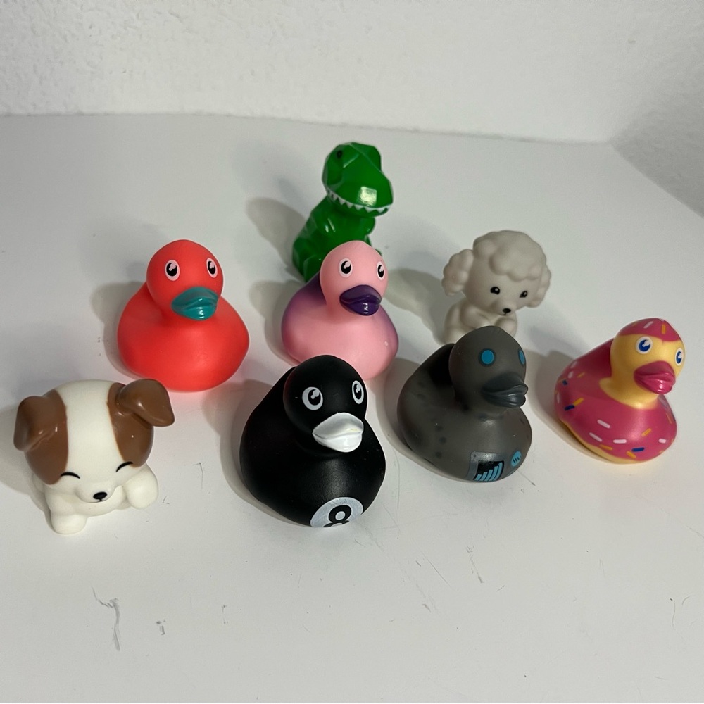Duck Duck Jeep Bundle Set of 8 Game Toys